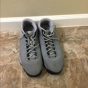 Jordans Horizon Light Grey